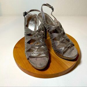 Adrianna Papell silver blingy heels size 8.5